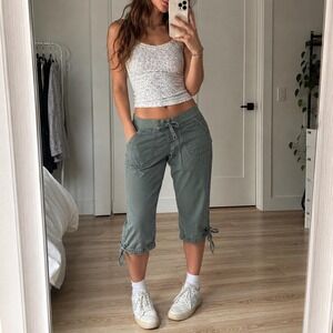 Bluenotes Y2K Olive Green Low Rise Cargo Capris Women 7 Indie Gorpcore 2000s
